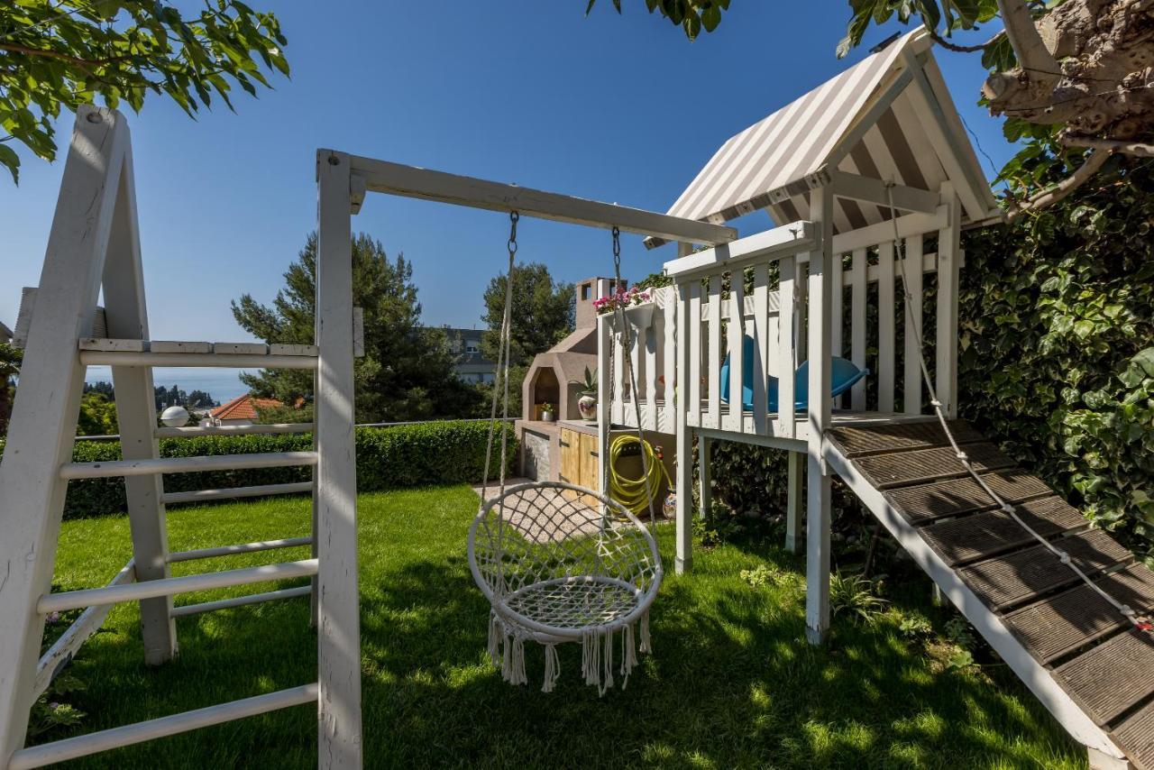 Villa Katess With Heated Pool Split Exteriör bild